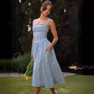 2024 Cross-border Design Sense Plaid Sling dress Women's French Style Retro Elegant Tight Waist Slimming Vacation Dress