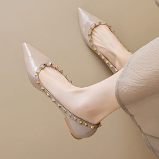 Pointed Rivet Single-layer Shoes Women's French-style Elegant Patent Leather Outwear Liu Ding Pumps Late Night Gentle Nude Flat Shoes for Women