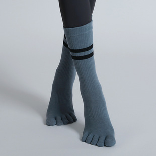 SOURCE lulu yoga socks women's dispensing professional non-slip five-finger autumn and winter indoor sports fitness toe socks wholesale