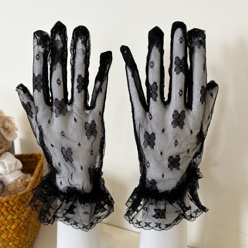 Cross Border Mesh Lace Wedding Bridal Gloves Spring and Summer Fresh Butterfly Printed Short Breathable Five Fingers with Lace