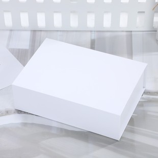 One-piece Flip Packaging Box Black Folding Flowers Magnetic Suction Silk-free Hand Gift One-piece Folding Box