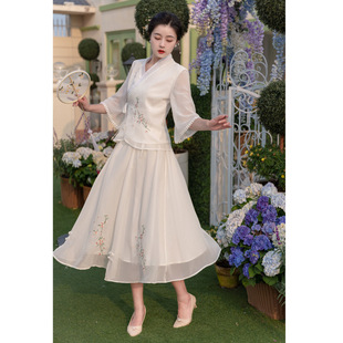 New Chinese Republic of China style Tang suit National style retro Hanfu improved diagonal Chinese embroidery lady Zen suit tea suit suit