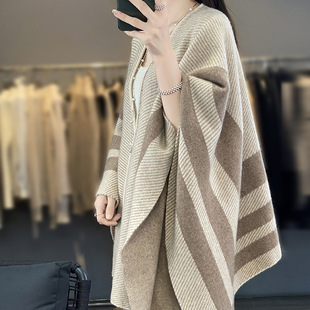 Autumn and Winter 2024 New Vintage Shawl Scarf Cloak Contrast Stylish Shirt Sweater Coat Fashion Top