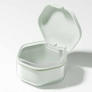 Invisible braces box sealed storage box appliance portable denture cleaner for the elderly children orthodontic holder