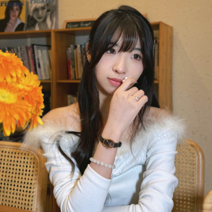 Korean Style Retro Simple Oval Small Dial Women's Watch Fashion Light Luxury Casual Atmospheric All-match Exquisite Waterproof Quartz Watch