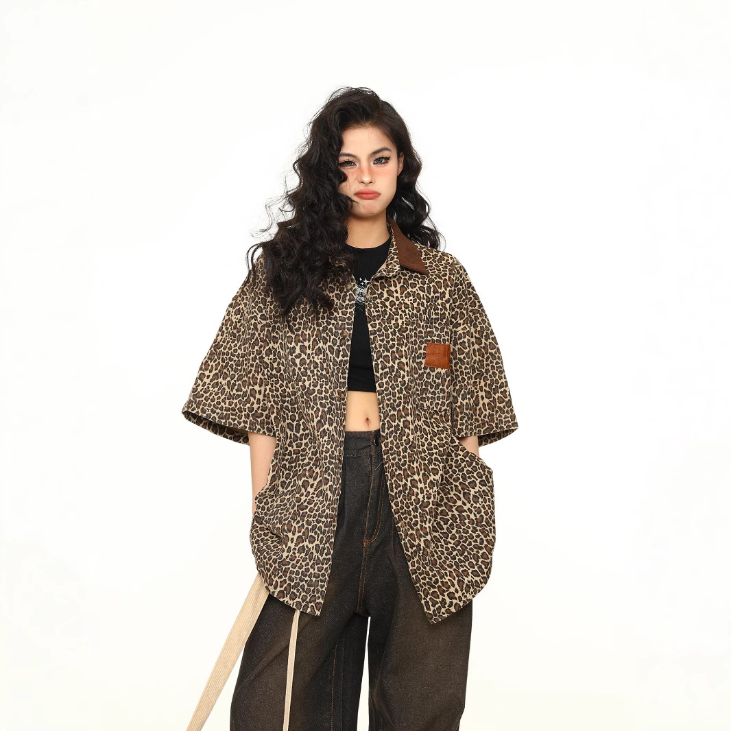 Trendy leopard print appliqué embroidered retro short-sleeved shirt for men and women, stylish five-quarter sleeve corduroy shirt
