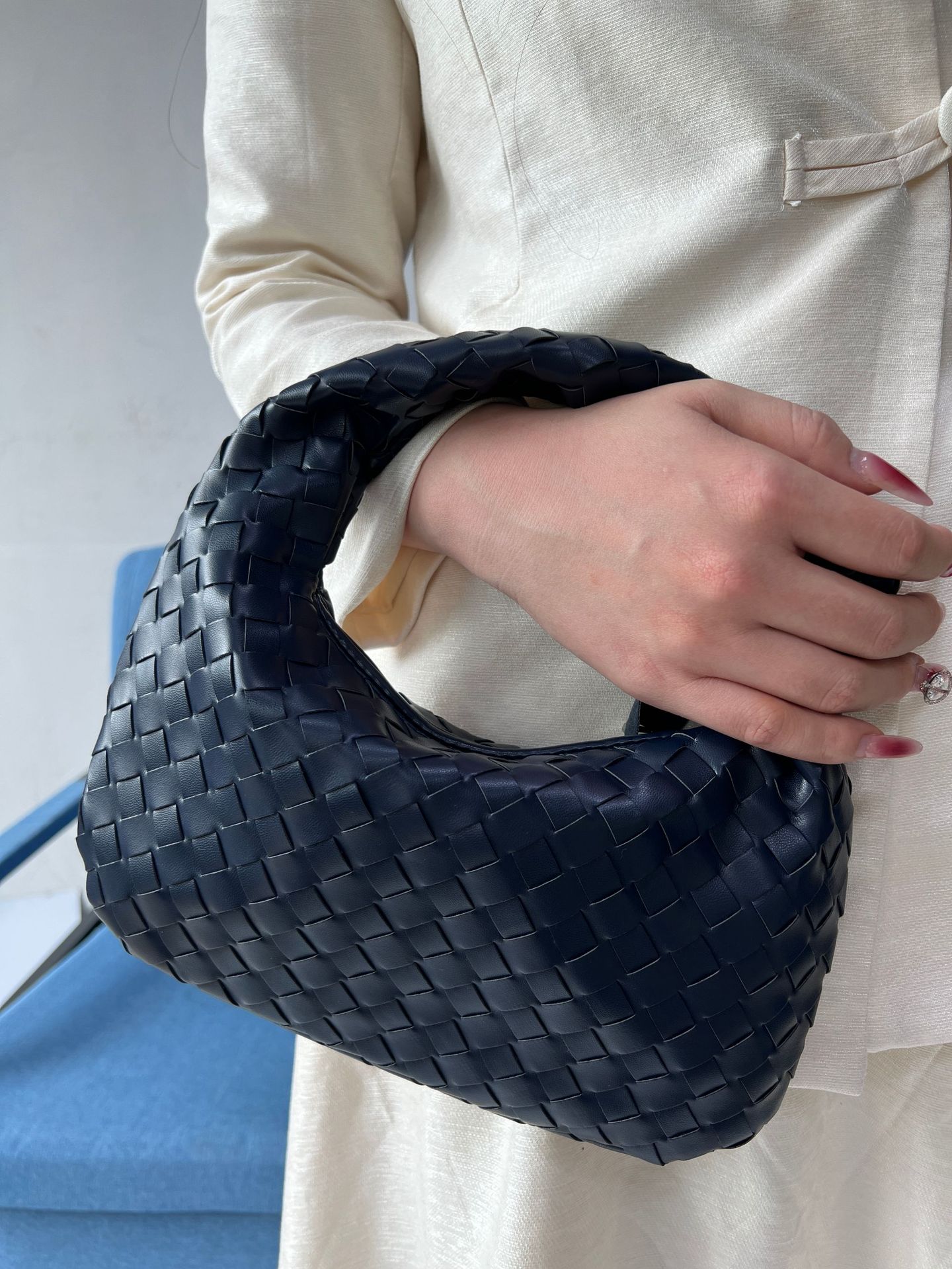 Cross-border Explosive Bag Hot Selling Handmade Woven Bag Amazon Horn Hand Handbag Dumpling Bag In Stock Wholesale