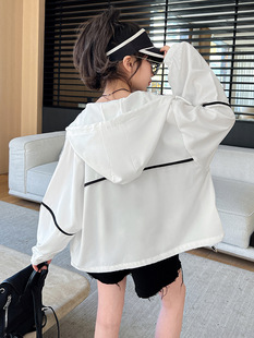 Girls' Lightweight Sun-protective Clothing Summer 2024 New Children's Korean-style Casual Summer Fashionable Middle-aged Children's Loose Sun-protective Clothing