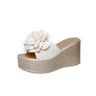 plus size foreign trade slippers women's 2024 summer and autumn new fashion thick bottom big flower decoration Europe and the United States cross-border beach shoes