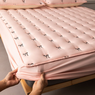 2025 new type a quilted bed hat sheet cover single piece protective cover all-inclusive dirty anti-slip breathable dust cover spring