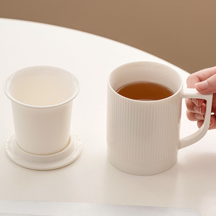 Suet Jade White Porcelain Вертикальный узор пузырьковая чайная чашка с крышкой Керамическая разделительная офисная чашка Бытовая кружка Чайная чашка
