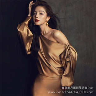 New Photo Studio Portrait Photo Clothing, Fashionable Elegant, High-End, Light and Mature Female Magazine Style Image Photo Photography Dress