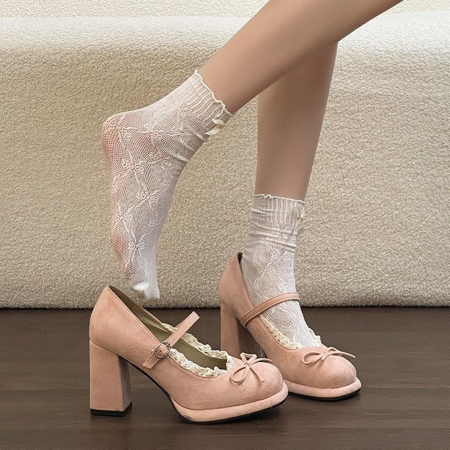 Retro Sweet Style Square-Toe Elegant High-Heeled Shoes for Women, Comfortable and Not Tiring on the Feet, 2026 Spring New Lace Bow Small Leather Shoes