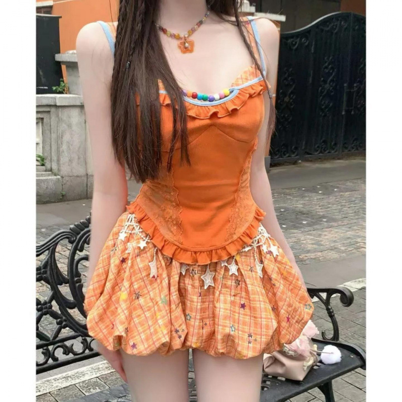 Summer Style Slim-Fit Sweet Dopamine Camisole Top + Floral Short Skirt Two-Piece Set for Women
