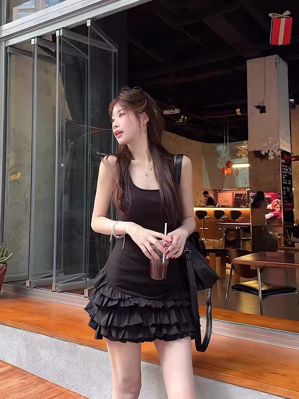 Ballet-Style Pure Desire Spaghetti Strap Dress for Women, Summer Slim-Fit Waist-Cinching Ruffled Tiered Short Dress, Floral Bud Skirt