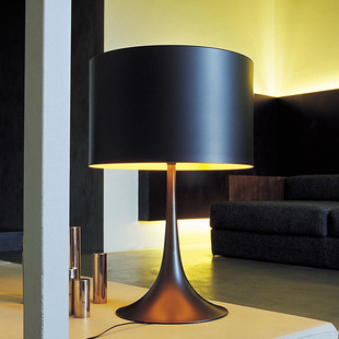 Italian Designer Creative Table Lamp Living Room Bedroom Bedside Modern Simple Personality Hotel Guest Room Gentleman Table Lamp