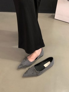 French Retro Flat Peas Shoes 2024 New Temperament Pointed Shallow Bow Gentle Evening Shoes for Women