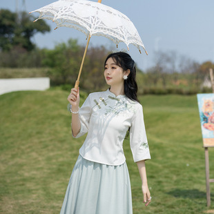 New literary and artistic small fresh cheongsam improved tea clothing cotton and linen embroidered Tang suit jacket + overskirt set a generation of hair