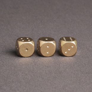 Creative solid 13mm brass dice entertainment chess mahjong color KTV bar supplies factory wholesale