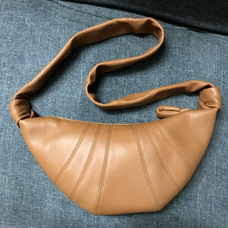 Hot Selling Retro Niche Cowhide Croissant Bag Genuine Leather Fashion Baguette Women's One-Shoulder Cross-Body Dumpling Bag