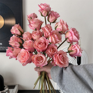 Single Retro Aisha Rose Flower Simulation Flower Bundle Ornaments Dining Table Flower Ornaments Wedding Flower Holding Flower DIY Flower Material