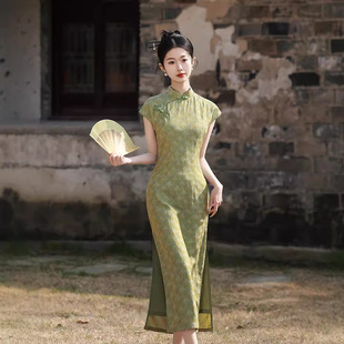 Длинный cheongsam улучшенный повседневный 2024 новый летний зеленый элегантный элегантный темперамент тонкое платье в национальном стиле