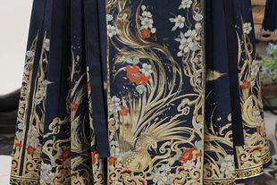 [Auspicious] Imitation Makeup Flower Weaving Gold Horse Face Skirt Aircraft Sleeve