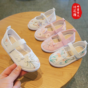 Spring New Girls' Embroidered Shoes Hanfu Shoes Chinese Antique Tang Suit Old Beijing Cloth Shoes Handmade Baby Shoes