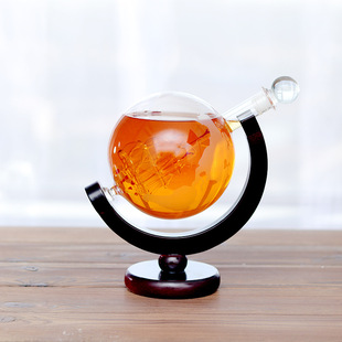 Amazon Globe Wine Bottle Glass Decanter Built-In Sailing Ship Whiskey Bottle Dispenser Gift Set