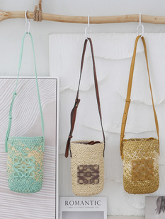 2025 New Summer Luojia Hand-Woven Women's Bag Bucket Bag Single Shoulder Diagonal Mobile Phone Bag Beach Vacation Bag