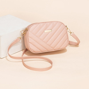 Ladies bags new niche design women's bag 2024 fashion high texture bag foreign trade embroidered shoulder bag