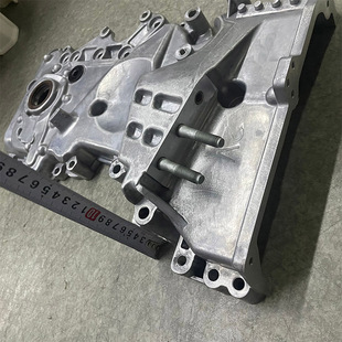 213502E350 is suitable for Kia Forte Soul Hyundai Tucson 2.0L 14-19 timing chain oil pump