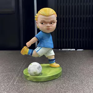 3D-фигурки футболистов 15 см
