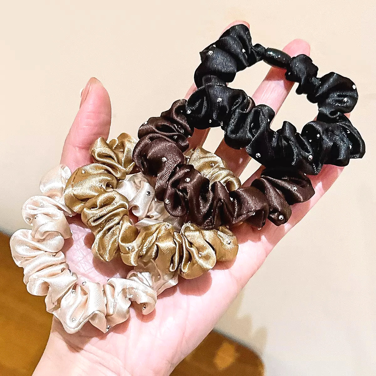 2025 Summer Fashion Ol High Elastic Satin Scrunchie Handmade Elegant Hair Accessory Available in Multiple Colors