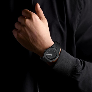 Cross-border Explosive Men's Watch New Octagon Hand-felt Oil Rubber Oil Waterproof Classical Arabic Digital Watch