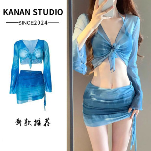2024 New Bikini Swimsuit Women's Seaside Holiday Four-piece Set Conservative High-end Sense Split Hot Spring Swimsuit