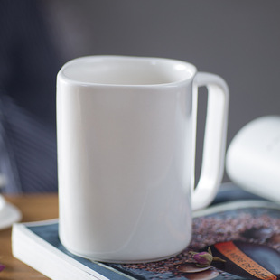Чашка Nordic Fengshui Сплошной цвет Кружка Подарочная чашка компании Бытовая керамическая чашка Подарочный магазин Праздничная Подарочная чашка
