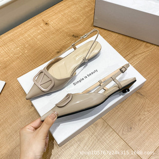V-Buckle Pointed Toe Sandals Women's Low Mouth Fashion 2024 New Summer and Autumn All-Match Cyber Celebrum Low Heel Genuine Leather Nude Shoes