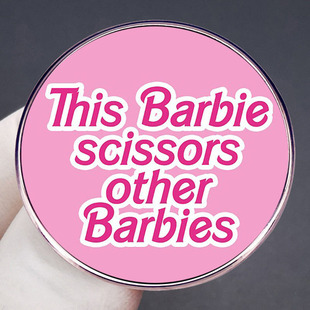Barbie cut off other Barbie doll brooch Barbie Barbie pin badge metal alloy badge accessories