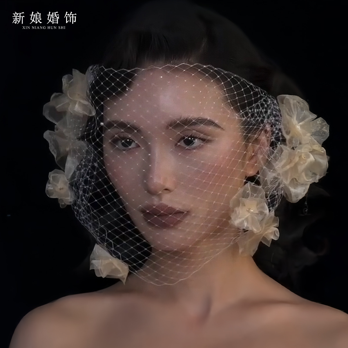 New Niche High-End Veil Bride French Light Luxury Retro Flower Mesh Headdress Dressing Gown Dress Accessories Wholesale