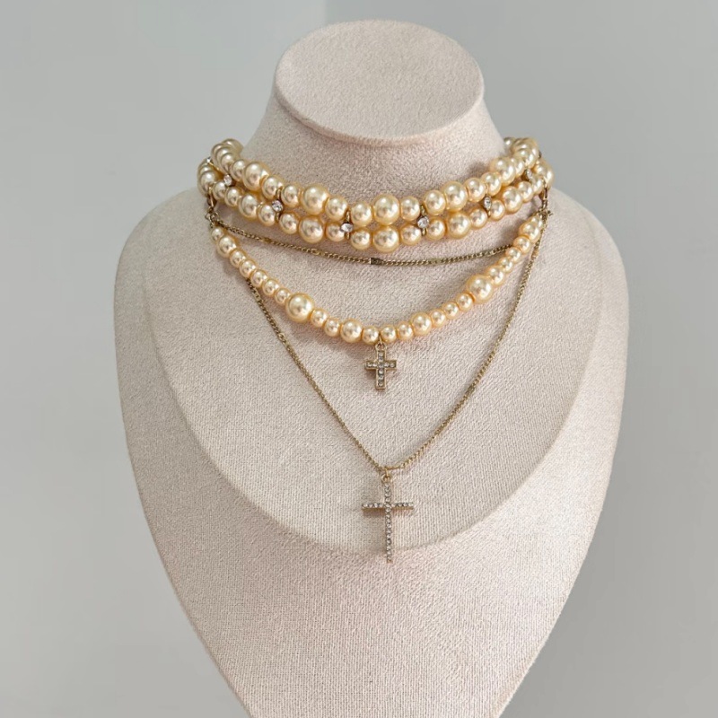 Evening Party Necklace for Women, Luxurious Necklace with a High-End Feel, Exaggerated Sparkling Zircon Necklace, Light Luxury Niche Clavicle Chain