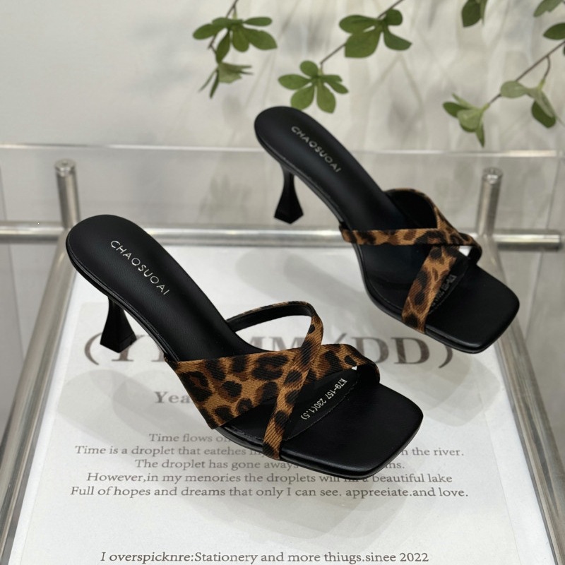 Korean-Style Square-Toe Cross-Strap Leopard Print Slip-On Sandals for Women, 2026 New Summer Outdoor Wear, Thin High-Heeled Niche Sandals