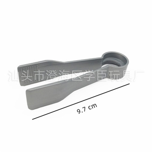 Fun children's play kitchen restaurant supermarket kitchen utensils knife fork bowl chopsticks plastic accessories wholesale small clip