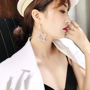 Super flash diamond tassel five-pointed star earrings European and American fashion luxury earrings small versatile high-end earrings wholesale
