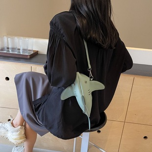 European and American Creative Animal Fierce Shark Women's Bag Simulation Cute Cute Animal Single Shoulder Crossbody Bag Contrast Color Carto Bag