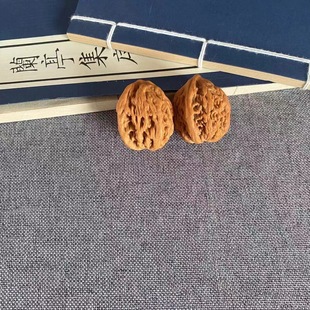 Wenwan Walnut Handle Piece Machine Brush Walnut Lion Head Hand Twisted Walnut Factory Direct Supply Street Stall Wenwan Walnut