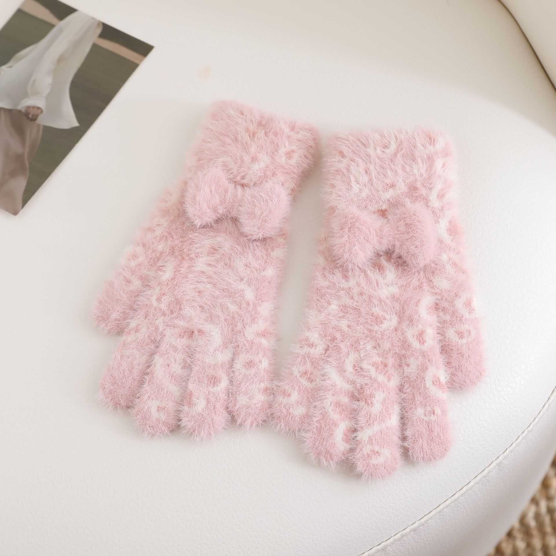Korean Style Autumn Winter Warm Gloves Women Cute Fashion Bow Leopard Print Finger Gloves Knitted Mittens Gloves