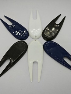 Golf Green Ball Fork Plastic Golf Accessories Golf Fork Outdoor Can Be Printed with LOGO Manufacturers Supply