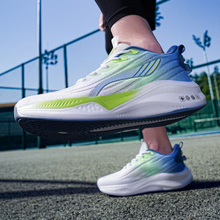 Spring Teenager Carbon Plate sneaker Anti-slip Shock Absorbing Ultra-light Running Shoes Men's Breathable Deodorant Mesh Casual Shoes