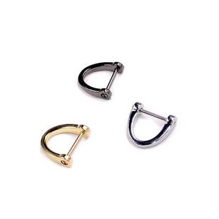 Factory Direct sales 17mm inner diameter D Buckle horseshoe buckle car keychain accessories luggage buckle hanging plated electroplating D-type buckle